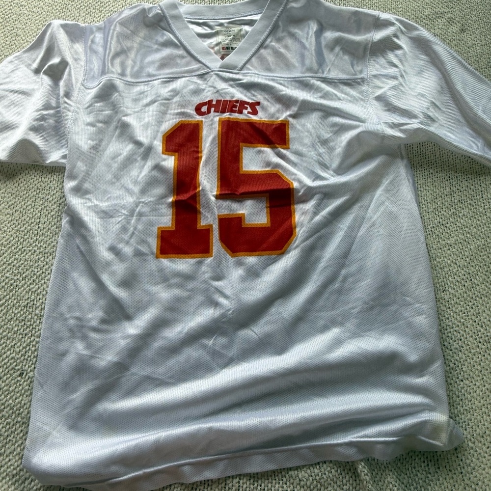 NFL Kansas City Chiefs Youth Boys Mahomes 15 Football Jersey